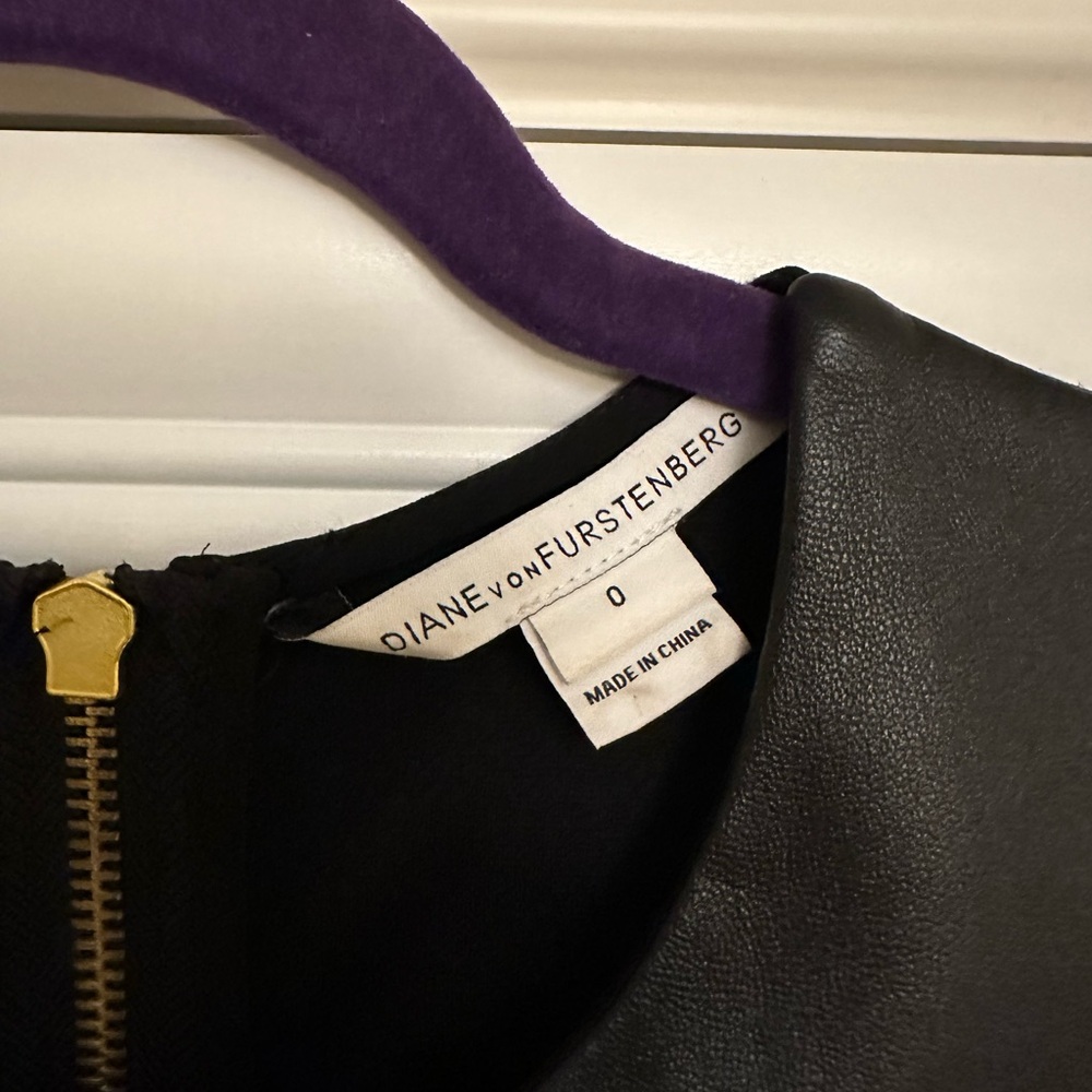 Diane Von Furstenberg Jeannie sleeveless black leather combo mini dress - Picture 3 of 7